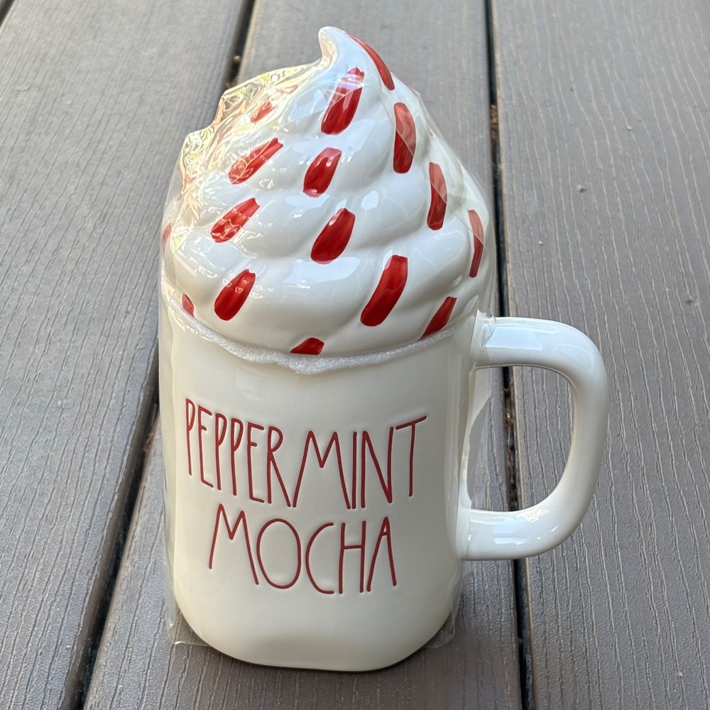 Rae Dunn Christmas Peppermint Mocha Ceramic Mug w/ Topper Red / Cream - New